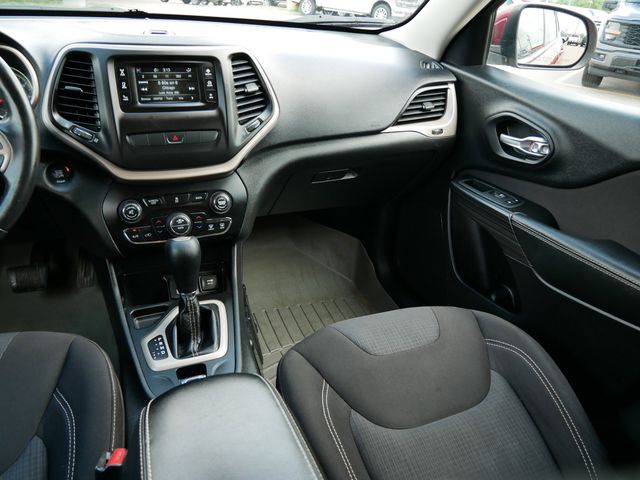 Thumbnail: 2015 Jeep Cherokee - 9