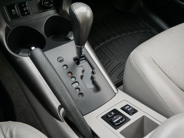 2012 Toyota RAV4 Limited 12