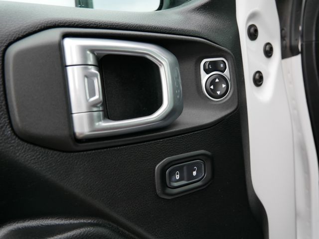 Thumbnail: 2021 Jeep Wrangler - 24