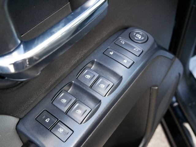 Thumbnail: 2017 GMC Sierra 1500 - 21