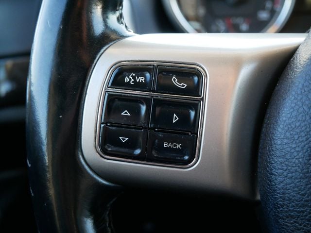 Thumbnail: 2011 Jeep Grand Cherokee - 24