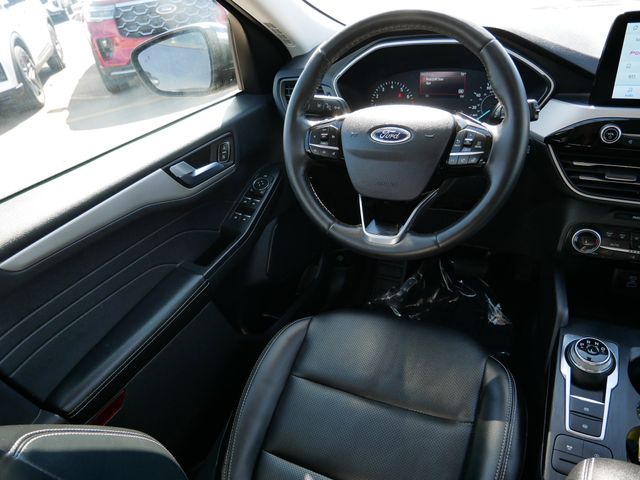 Thumbnail: 2022 Ford Escape - 6