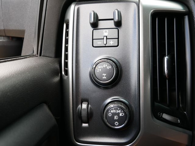 Thumbnail: 2018 Chevrolet Silverado 1500 - 24
