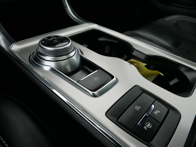 Thumbnail: 2023 Ford Edge - 16