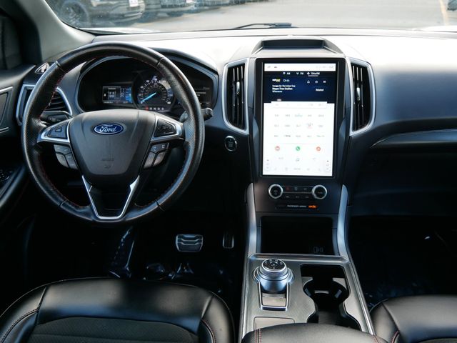 Thumbnail: 2022 Ford Edge - 8