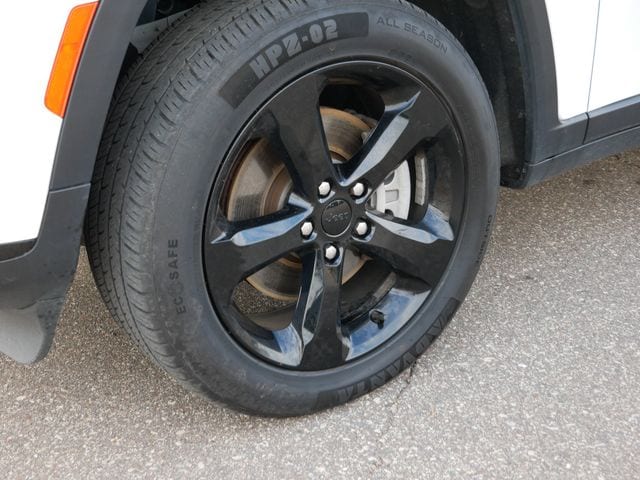 Thumbnail: 2023 Jeep Grand Cherokee L - 24