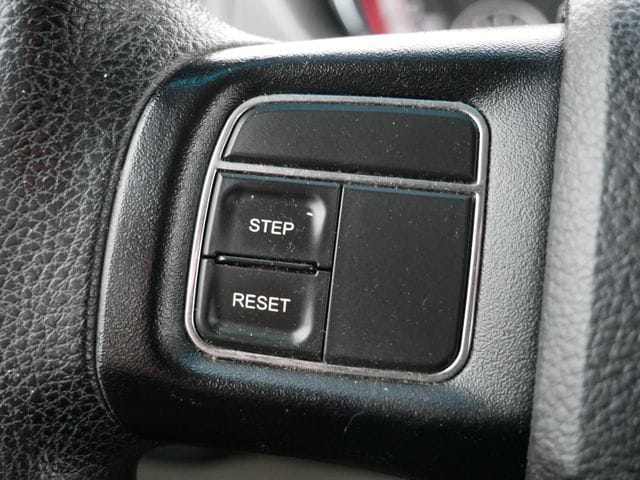 Thumbnail: 2016 Dodge Grand Caravan - 23