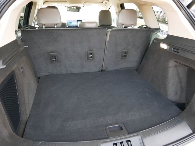 Thumbnail: 2023 Lincoln Corsair - 4