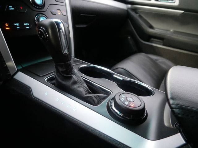 Thumbnail: 2015 Ford Explorer - 15