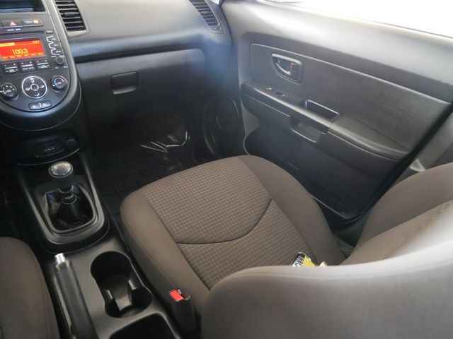 Thumbnail: 2012 Kia Soul - 13
