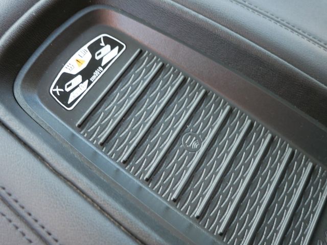 Thumbnail: 2020 Cadillac Escalade - 15