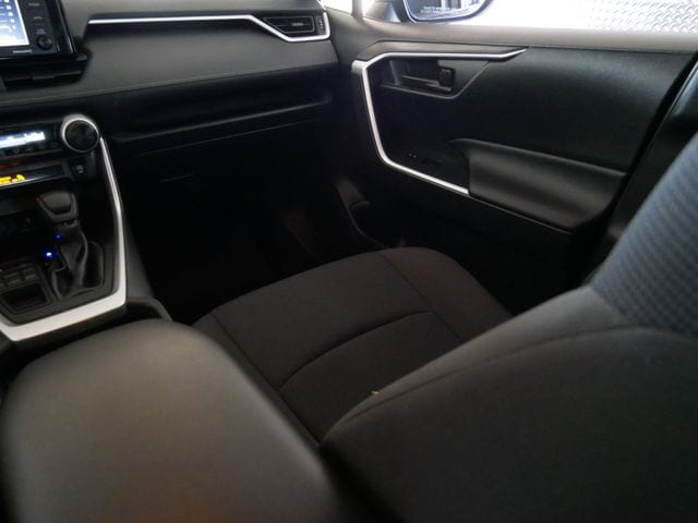 Thumbnail: 2020 Toyota RAV4 - 13