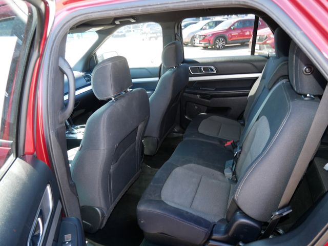 Thumbnail: 2017 Ford Explorer - 4
