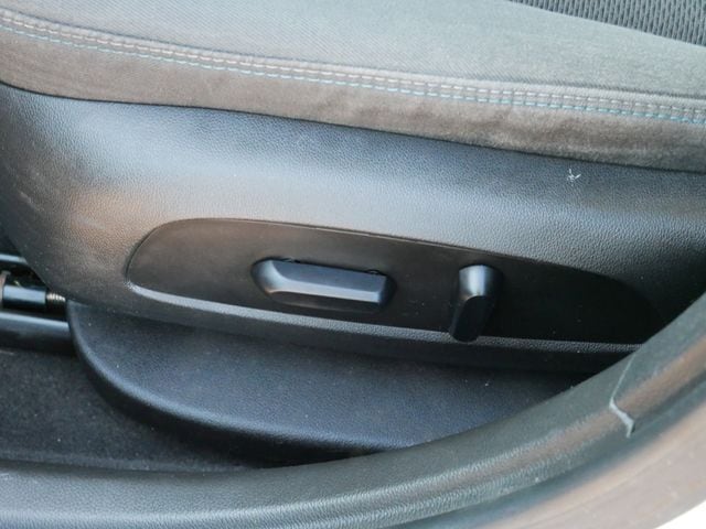 Thumbnail: 2018 Chevrolet Cruze - 25