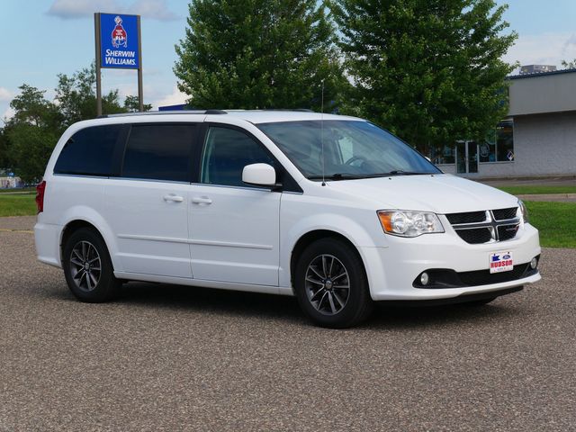 Thumbnail: 2017 Dodge Grand Caravan - 18