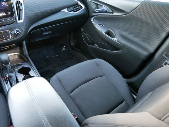 Thumbnail: 2023 Chevrolet Malibu - 9