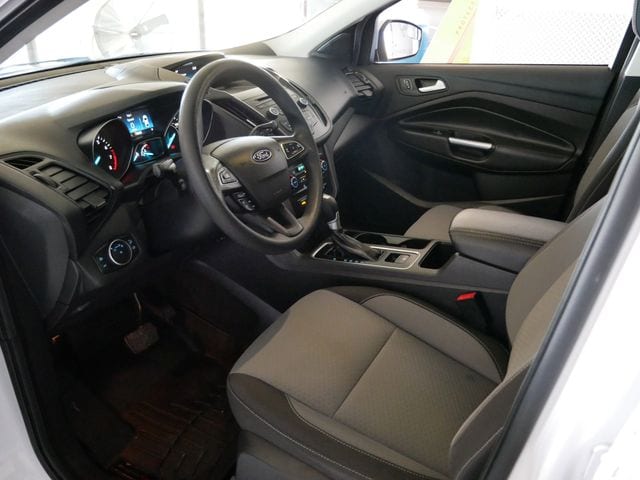 Thumbnail: 2017 Ford Escape - 9