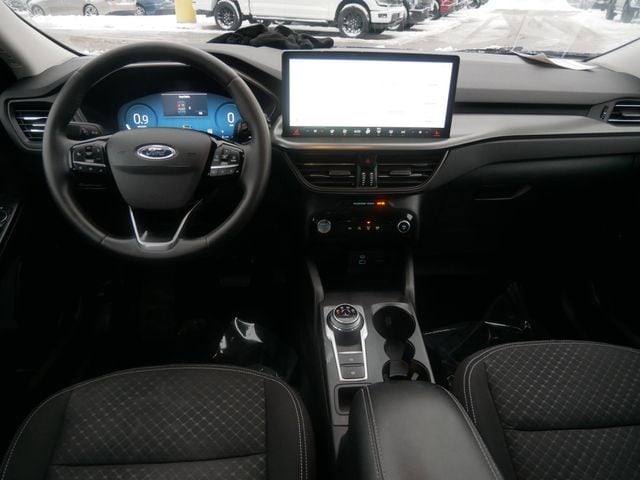 Thumbnail: 2023 Ford Escape - 8