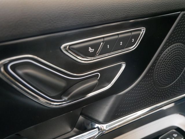 Thumbnail: 2025 Lincoln Corsair - 17