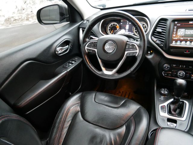 Thumbnail: 2017 Jeep Cherokee - 6