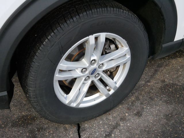 Thumbnail: 2020 Ford Explorer - 22