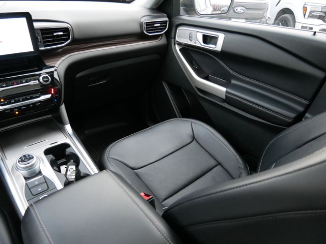 Thumbnail: 2022 Ford Explorer - 11