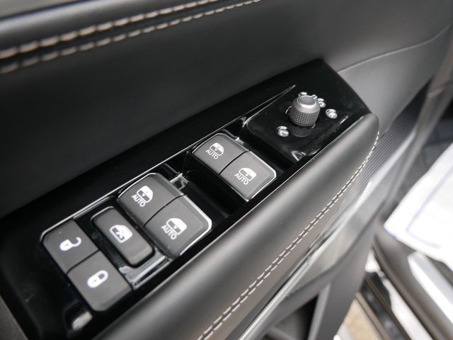 Thumbnail: 2024 Jeep Grand Wagoneer L - 22