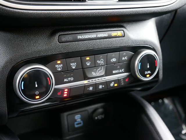 Thumbnail: 2022 Ford Escape - 13