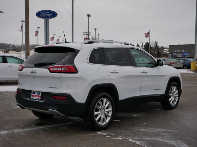 Thumbnail: 2017 Jeep Cherokee - 17