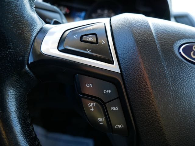 Thumbnail: 2015 Ford Edge - 24