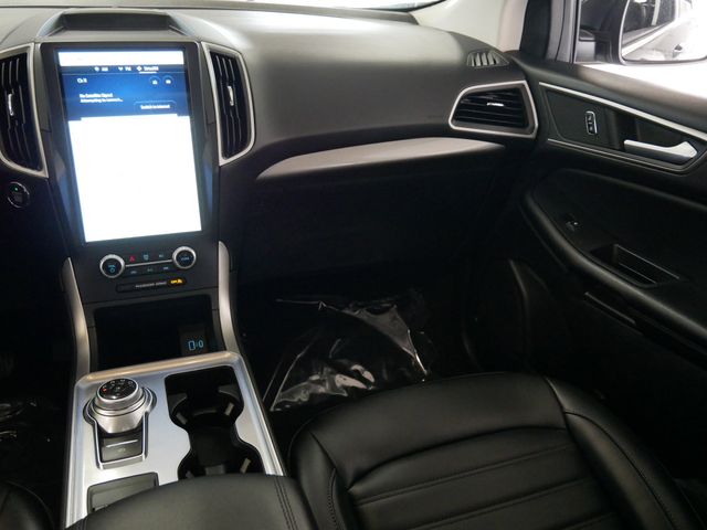 Thumbnail: 2023 Ford Edge - 14