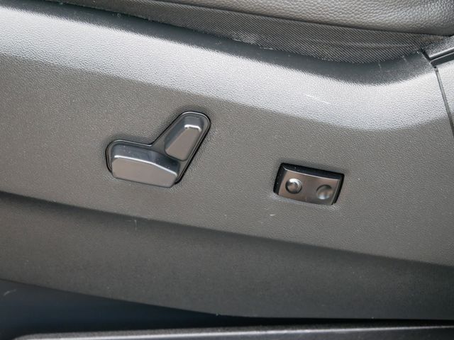 Thumbnail: 2017 Dodge Grand Caravan - 22