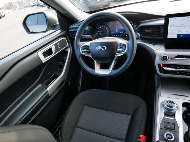 Thumbnail: 2022 Ford Explorer - 7