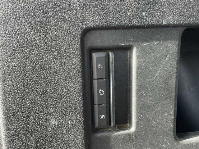 Thumbnail: 2019 Ford Expedition - 19