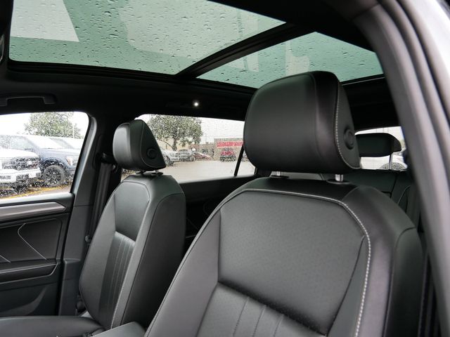 Thumbnail: 2024 Volkswagen Tiguan - 23