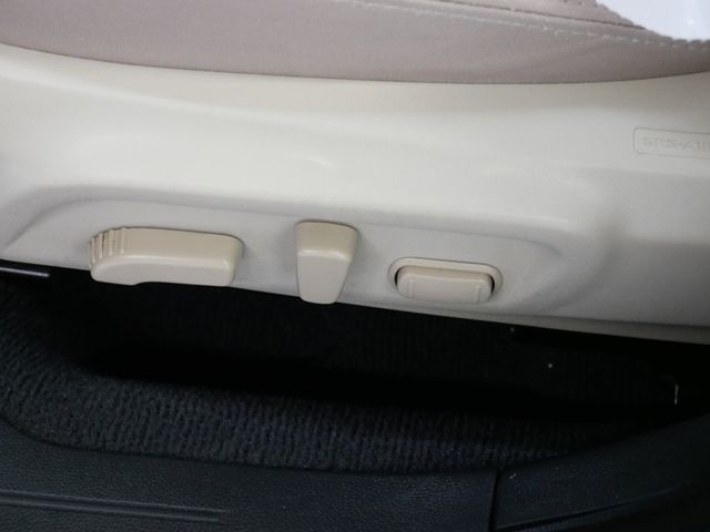 Thumbnail: 2015 Subaru Outback - 15