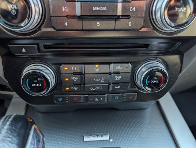 Thumbnail: 2015 Ford F-150 - 28