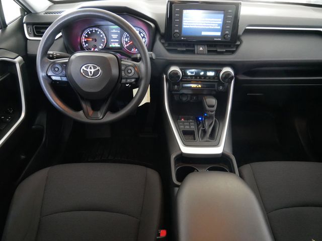 Thumbnail: 2020 Toyota RAV4 - 12