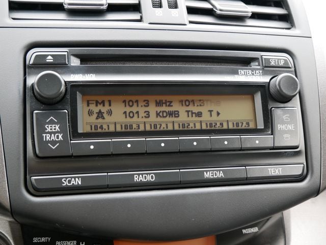 2012 Toyota RAV4 Limited 9