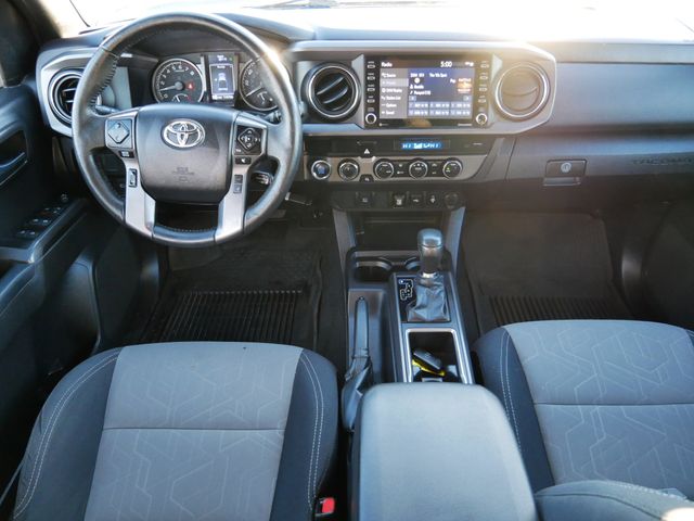 Thumbnail: 2022 Toyota Tacoma - 8