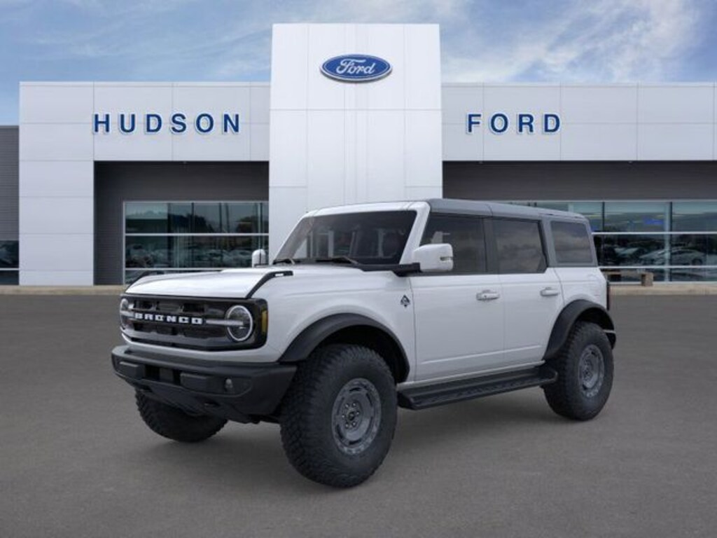 New 2025 Ford Bronco Outer Banks SUV