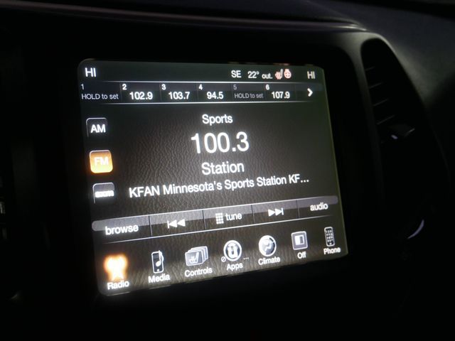 Thumbnail: 2017 Jeep Cherokee - 11