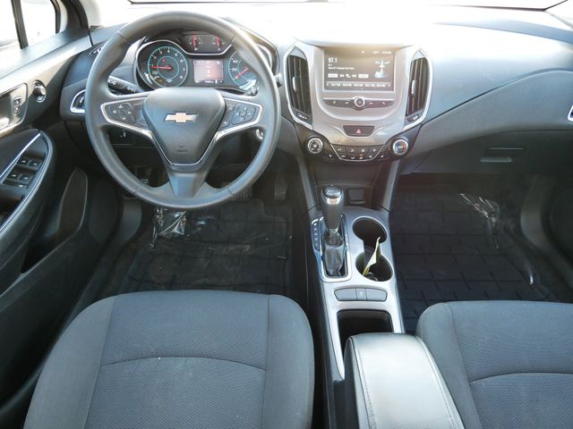 Thumbnail: 2018 Chevrolet Cruze - 8