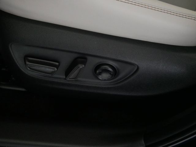 Thumbnail: 2025 Toyota RAV4 - 16