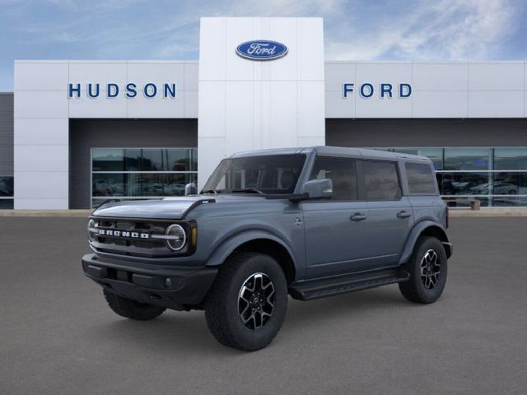 New 2025 Ford Bronco Outer Banks SUV