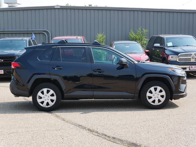 Thumbnail: 2021 Toyota RAV4 - 17