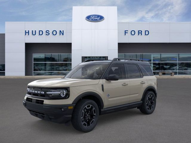 2024 Ford Bronco Sport Outer Banks -
                  Hudson, WI