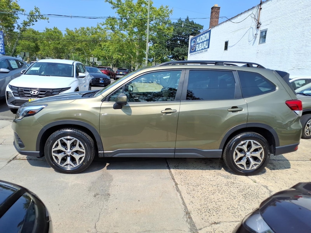 Used 2024 Subaru Forester Premium AWD