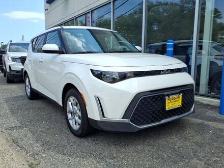 2023 Kia Soul LX IVT