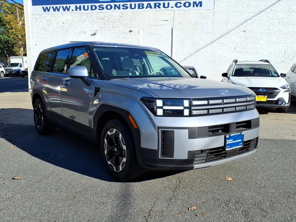 2025 Hyundai Santa Fe SE's photo